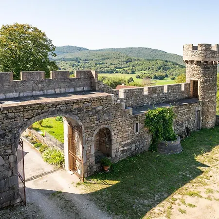 Chateau De Rosay - View & Gardens *