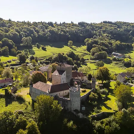 Chateau De Rosay - View & Gardens